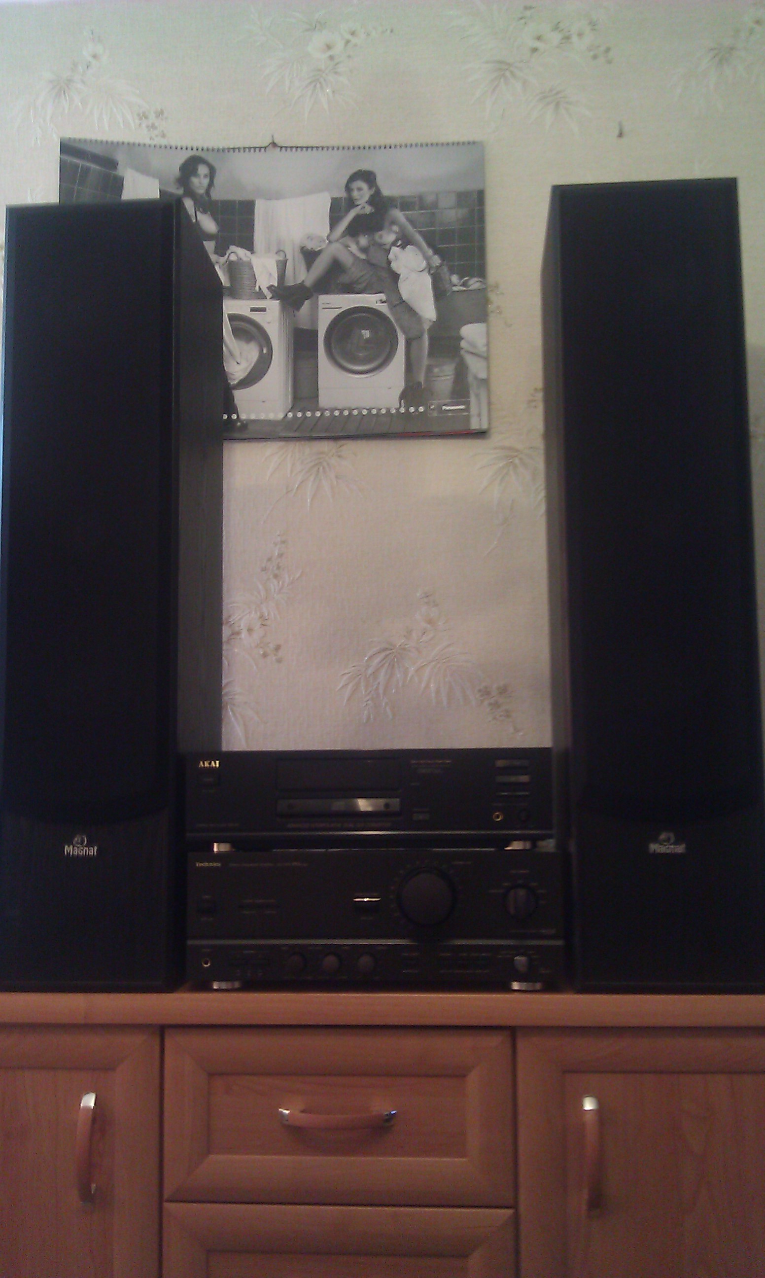 [Sprzedam] Infinity sw 12+ technics su-v570+akai cd-37+2 kolumny magnat ...