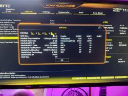 Różne częstotliwości kości RAM Patriot Viper Steel 8GB na płycie Gigabyte b460 hd3