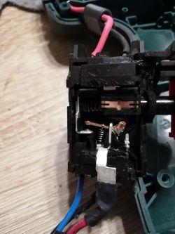 Wkrętarka Bosch PDR 18 LI cyka i nie startuje - co robić?