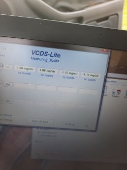 Audi A3 1.9tdi AHF: Analiza pracy wtryskiwaczy przy białym dymie i niestabilnej pracy silnika