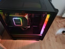 [Sprzedam] Komputer do gier Ryzen 7 7800 X3D | RTX MSI 5070 12 GB | 32GB DDR5 |