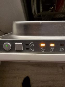 Hotpoint Ariston LSTA+216A - miga dioda zasilania oraz dioda 1 i 2 programu