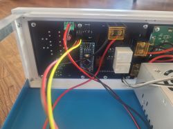 Zasilacz warsztatowy 30V / 10A, sterowany cyfrowo