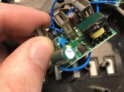 The Lucky Hawk 8204 USB power supply splitter, again about (in)product safety