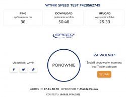 Wynik testu prędkości internetowej z T-Mobile Polska z wartością pobierania 50.48 Mb/s i wysyłania 25.33 Mb/s.