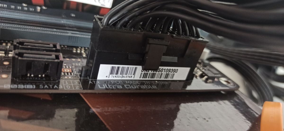 5 piknięć przy uruchamianiu Gigabyte 460m Ds3h v2 + 3 10105f, Mars Gaming MPB750