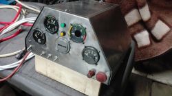 Budowa panelu sterowania do turbinowego silnika 2PW8, uruchomienie Budowa panelu sterowania do turbinowego silnika 2PW8, uruchomienie