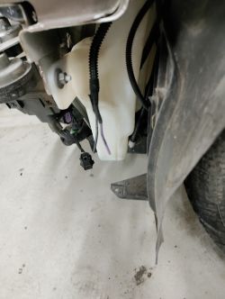 Nieznany podwójny kabel w wiązce elektrycznej Opel Insignia 2011 1.9d automat