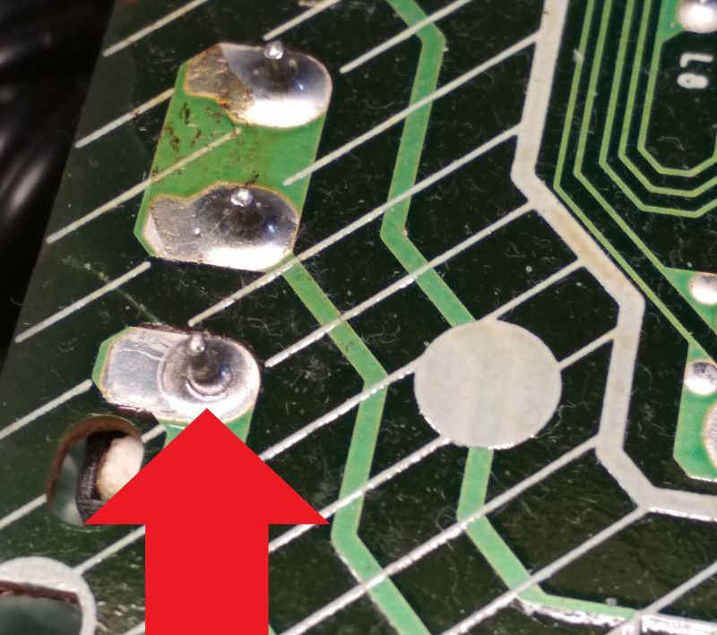 Radiobudzik Sony ICF-C360: wnętrze oraz naprawa, nie można włączyć