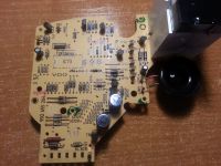 Audi 80 b4 - the oil indicator is on and the tachometer does not work sometimes Audi 80 b4 - the oil indicator is on and the tachometer does not work sometimes
