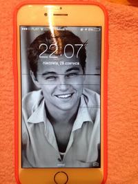 iPhone 6 - ekran odchodzi po wymianie w serwisie, co robić?