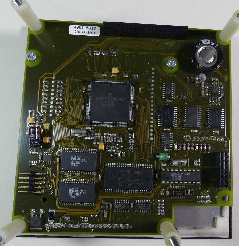 Wnętrze analizatora mocy UPM3010
