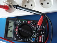 Zbyt wysokie napięcie w instalacji domowej ok. 240V Zbyt wysokie napięcie w instalacji domowej ok. 240V