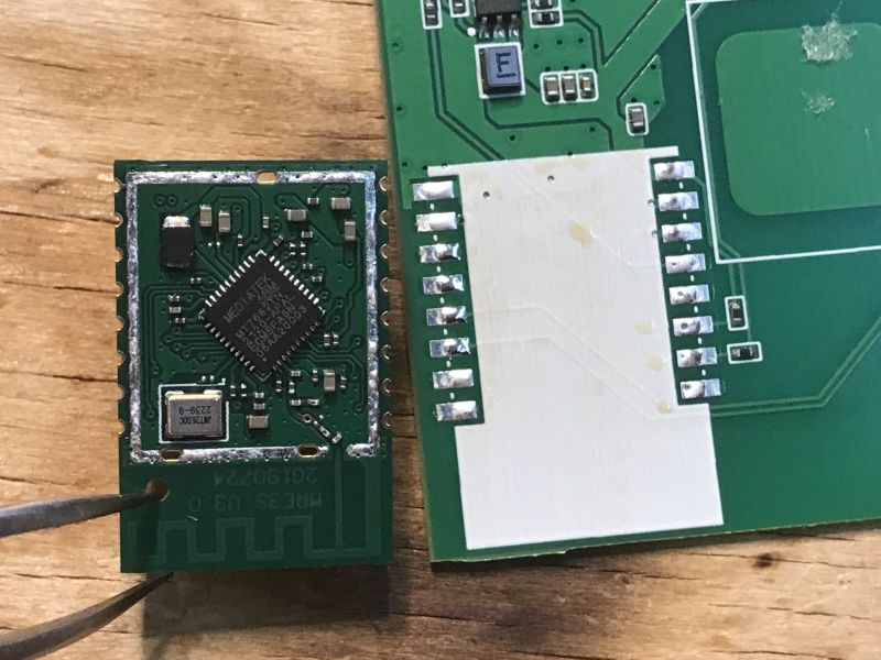 Interior of Meross MSS550 switches, MRE3S module, Mediatek ARM MT7682, catalogue note