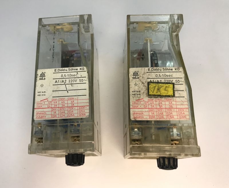 Time delay relay for delaying the switching on/off of the receiver - retro presentation - E. Dold &a