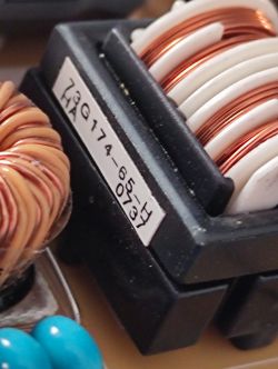 Iiyama PLE1702S-B2 - piszcząca cewka/ transformator/ filtr