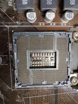 Płyta główna nie daje obrazu- ASUS H81M-PLUS i problem z włączaniem