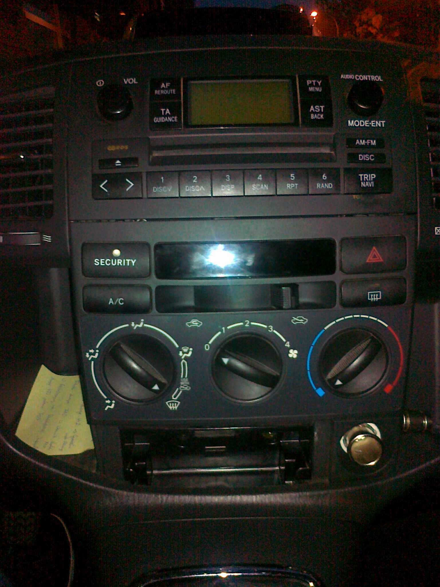 Toyota Corolla Verso 1.6 2003 Demontaż panelu przedniego