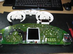 Fotorelacja- wymiana wyświetlacza licznika Audi A4 B5 99'VDO