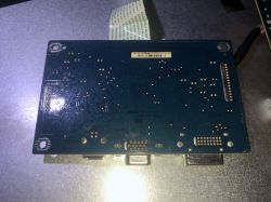 Dell p2212h - monitor włącza się na ułamek sekundy i gaśnie.