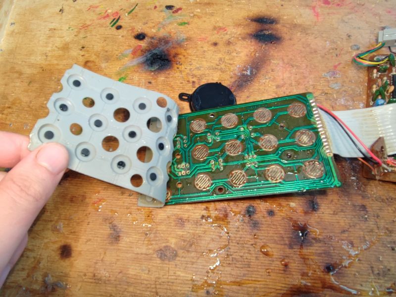 Membranowa klawiatura i płytka drukowana telefonu Proton T1332.