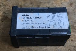 RE22-121000 Temperature Controller – Made in Poland – internal view