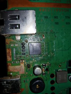 PS4 SAC-001 - Urwany układ smd czy zna ktoś oznaczenia