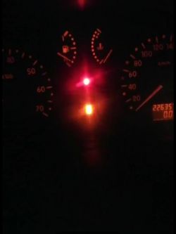 Renault clio 2 - Problem z odpalanie kontrolka immo nie gaśnie miga usterka elek