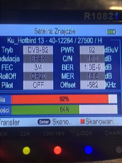 Wyświetlacz miernika sygnału satelitarnego z parametrami Hotbird 13°E