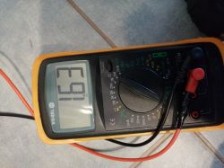 Bosch Logixx8 WAS28743PL - Losowe wyzwalanie różnicówki, co robić?