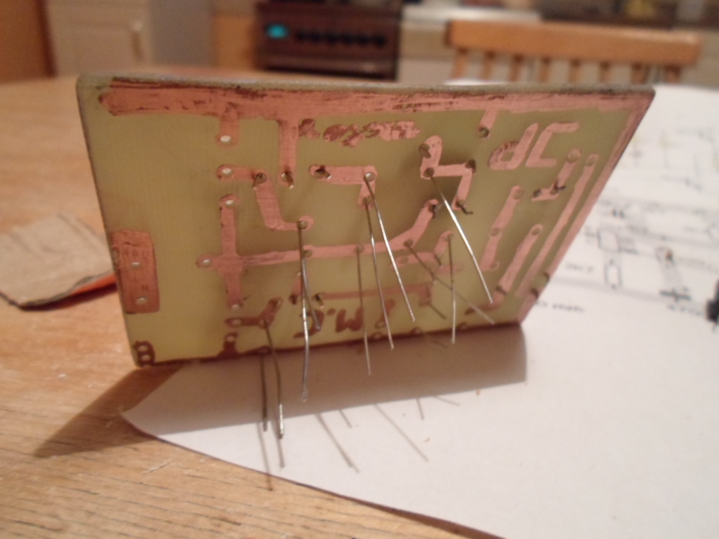 Wzmacniacz na kd 502 grzeje sie tranzystor bc557 - elektroda.pl