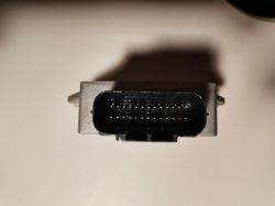 Pinouty modułów zapłonowych i regulatorów w popularnych motorowerach