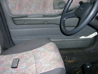 Głośnik w drzwiach przednich- W jakim miejscu lepiej?