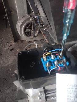 Silnik w piecu na ekogroszek nie działa - przyczyny, naprawa czy wymiana?