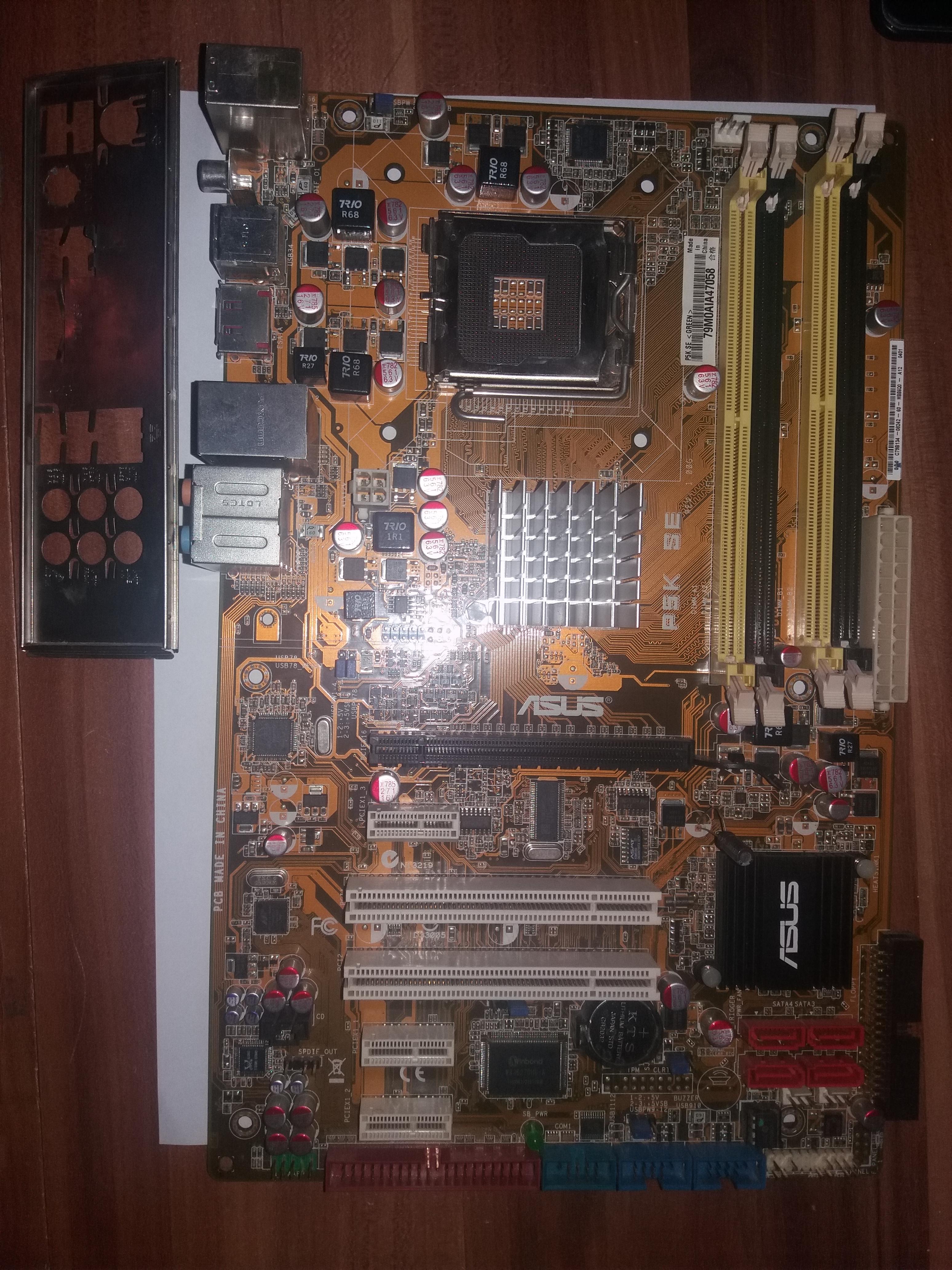 Placa de baza Asus P5K/EPU, socket 775