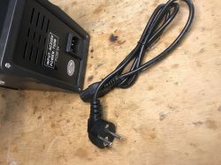 Budżetowa stacja lutownicza JCD 8908 2 in 1 (groty + hot air) za 200 zł, wylut VGA HDMI itd