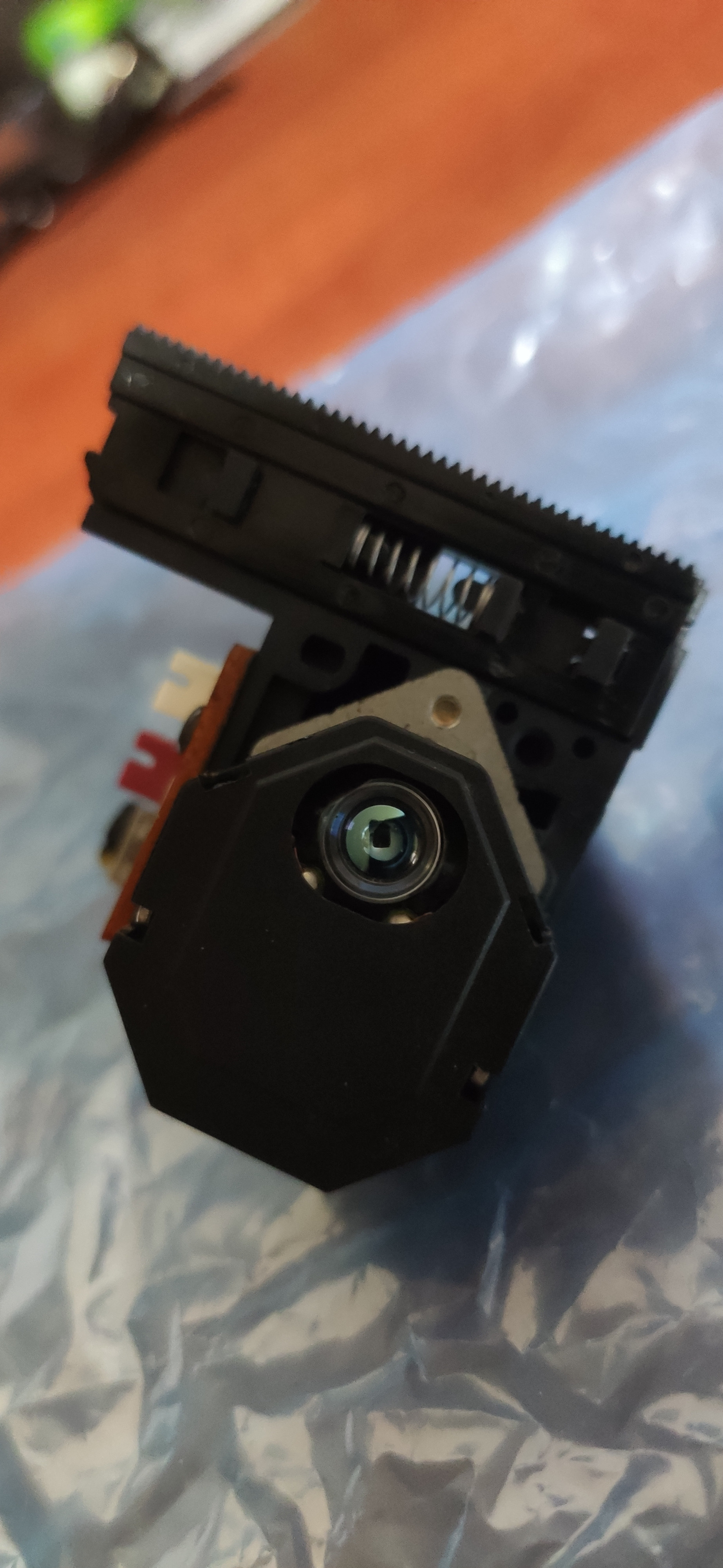 [Sprzedam] Nowy laser KSS 150a na sprzedaż - kontakt przez email