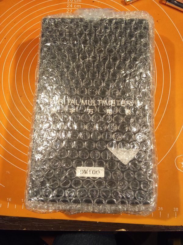 MESTEK DM 100 - miernik uniwersalny dla każdego? Krótki opis i kilka fotek.