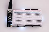 Piote BreadBro - klon Arduino połączony z płytką stykową (Kickstarter)