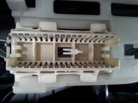 Rozpiska pinów białego złącza licznika Opel Zafira A 2.0 DTI 2003