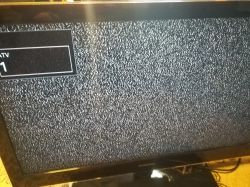 Samsung LE40A856S1M - po starcie na matrycy linie pionowe i poziome