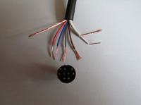 Jak przylutować kable do wtyku Mini-Din 9 w głośnikach Creative A220?
