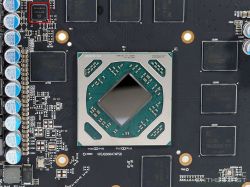 Jaką funkcję pełni sekcja na zdjęciu karty RX 580 po zwarcie wentylatora?