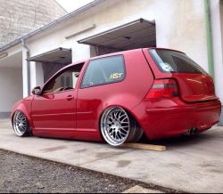 Golf IV 1,9 tdi - Auto tańczy przy przyspieszaniu i nierównościach