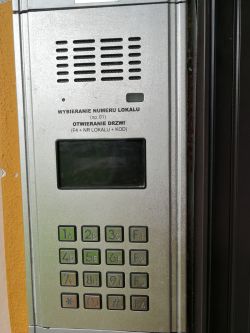 Connecting Cyfral Smart-D CC 2000 Intercom with Laskomex CD 2500 Control Unit: Setup & Wiring