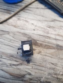 Wyszukiwanie włącznika do odkurzacza Starmix na podstawie zdjęć