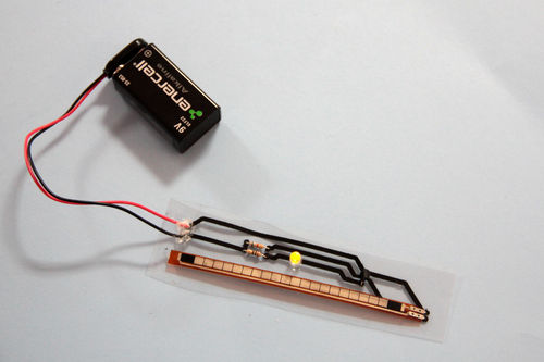 Ściemniacz diody LED na giętkiej "płytce drukowanej"