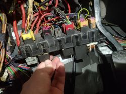 Audi 100 C4 2.0E AAD Nie działa pompa paliwa po renowacji kabli