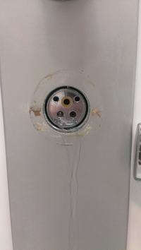 Removing Shower Cabin Mixer in Praktiker 2005 Aquasan/Sanprim: Steps for Disassembly & Fixing