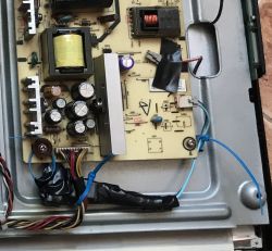 Prosty sposób na naprawę monitora/telewizora LCD z przebiciem na świetlówkę Prosty sposób na naprawę monitora/telewizora LCD z przebiciem na świetlówkę
